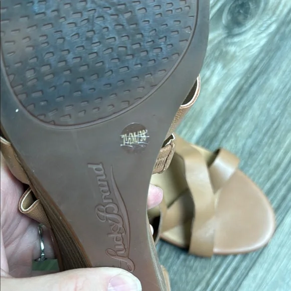 Lucky Brand Women's Tan Sandals - Picture 6 of 6